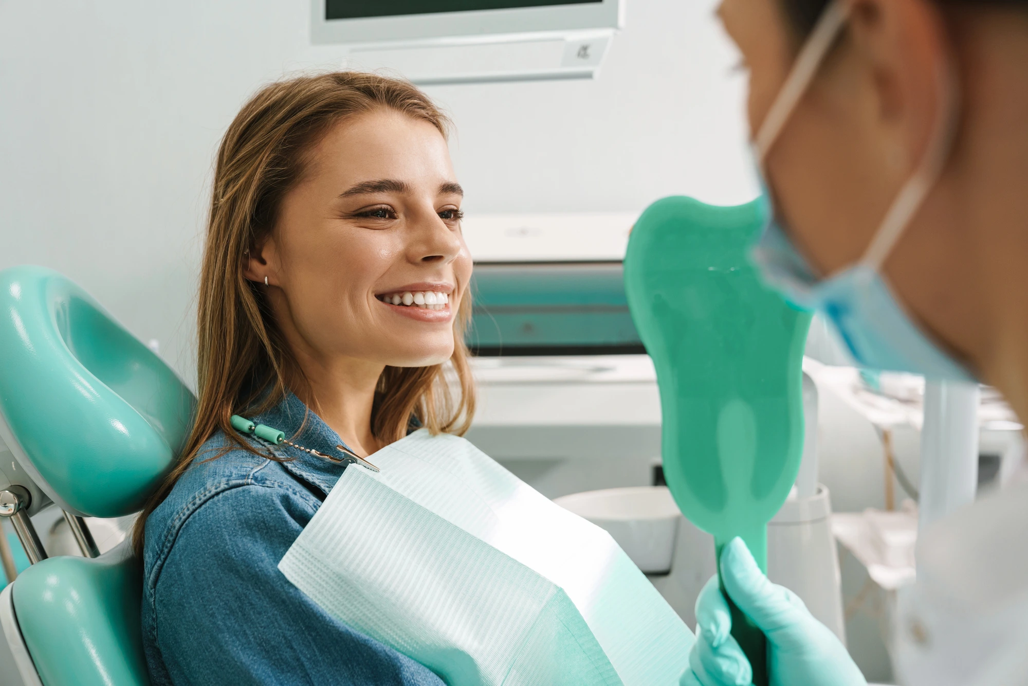 woman getting same day crowns in 29678